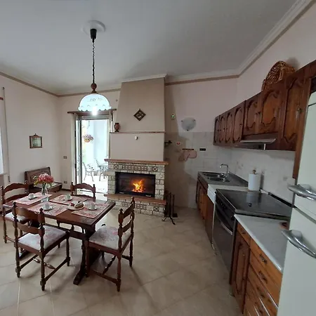 San Nanni House * 法布里卡－迪罗马