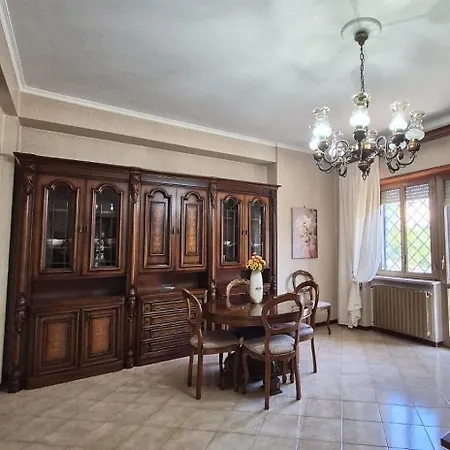 San Nanni House * 法布里卡－迪罗马